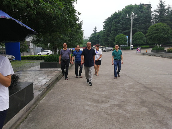说明: http://hq.njtc.edu.cn/_img/2019/06/18/20190618102845939.jpg