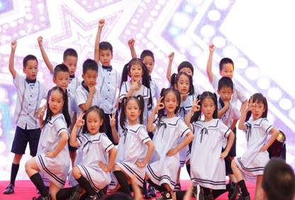 说明: F:\幼儿园通讯\2021毕业典礼\典礼\IMG_3394(20210703-140223).JPG