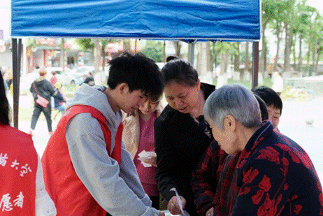 说明: 开展垃圾分类系列活动2